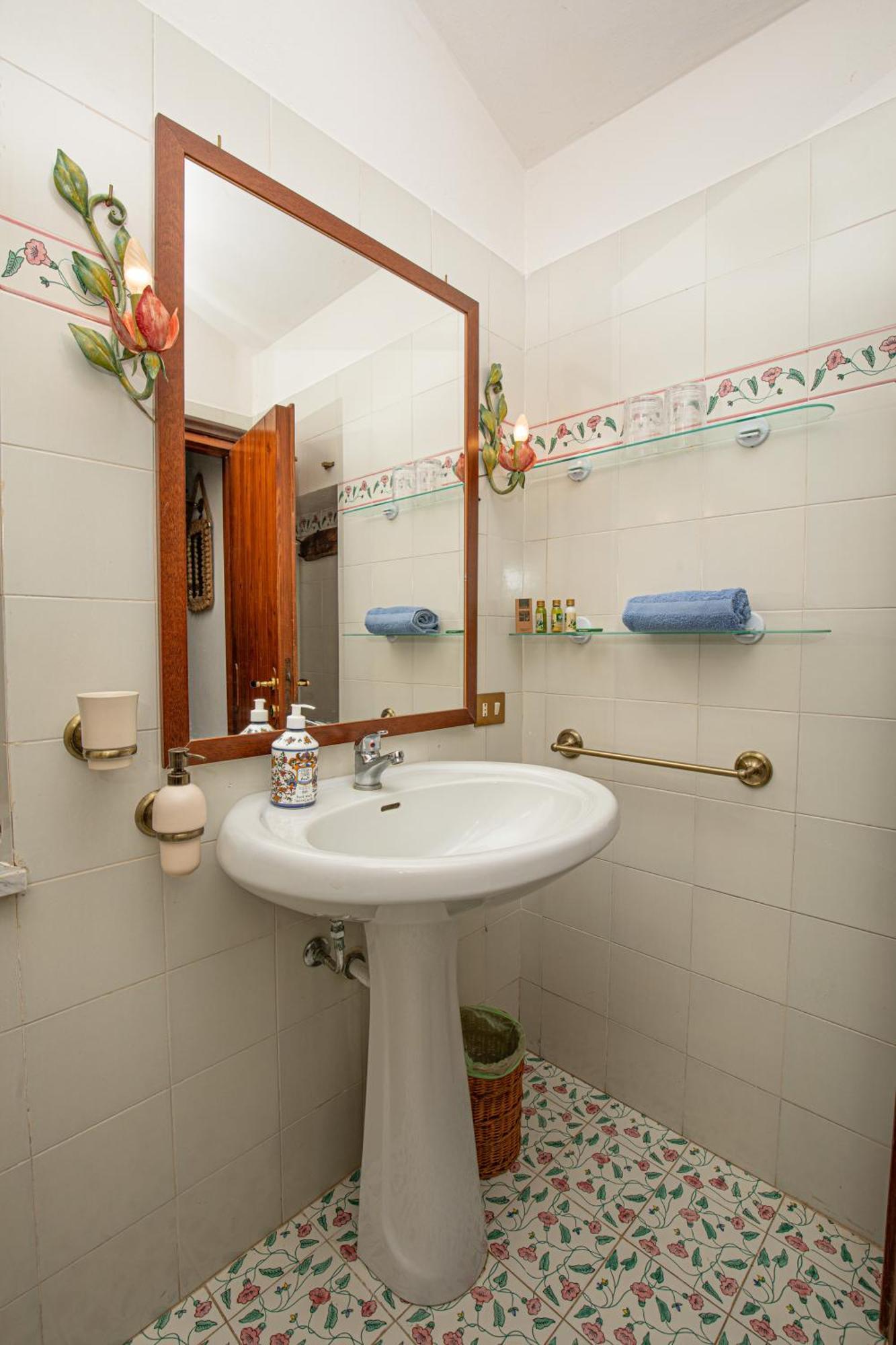 פורטו סנטו סטפנו Il Cottage Di Villa Sveva, Splendida Vista Mare מראה חיצוני תמונה